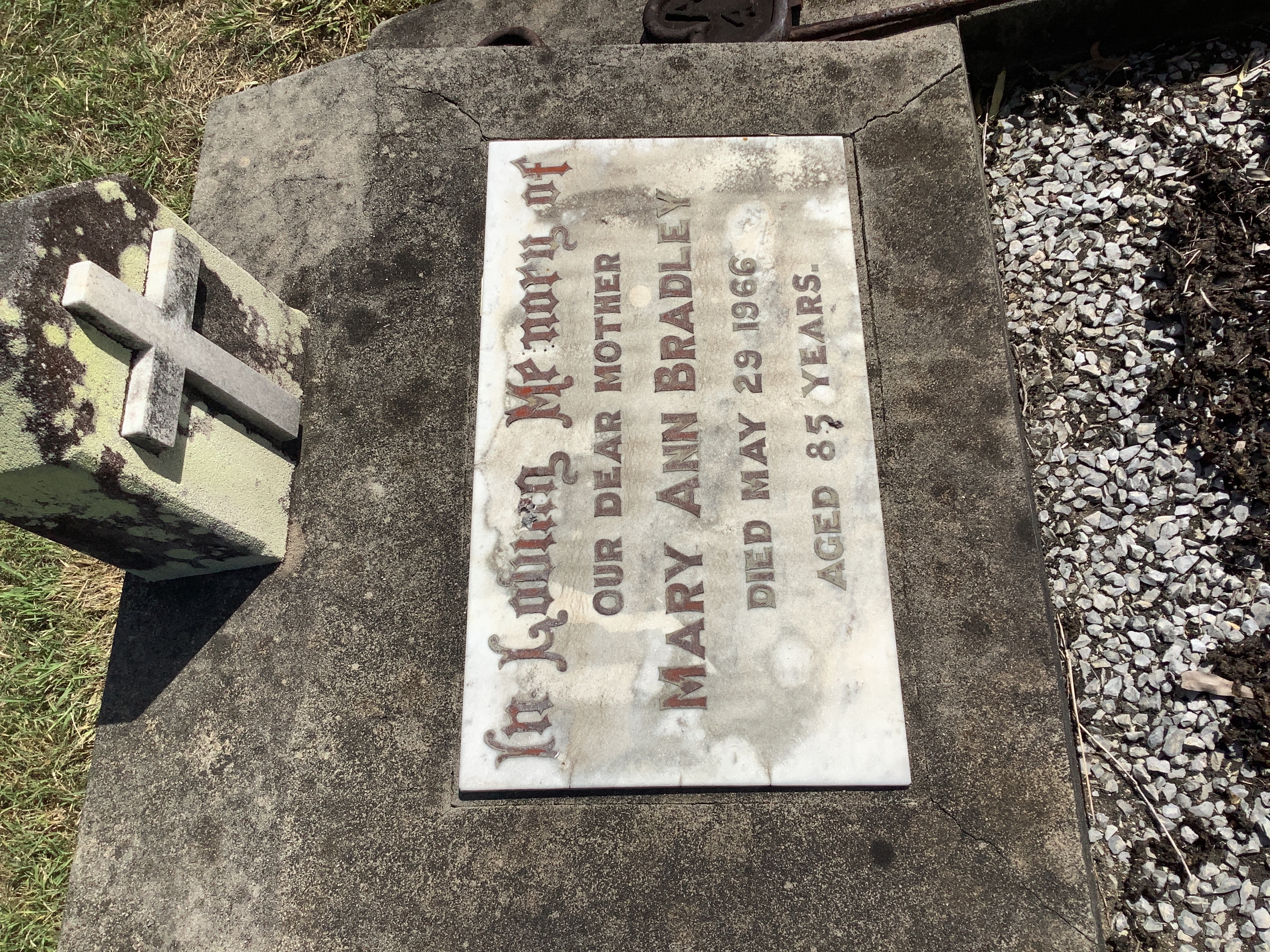 headstone